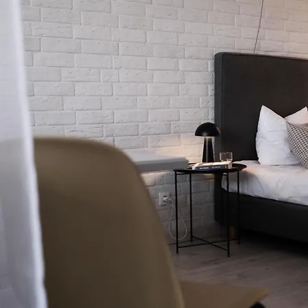 Lazienki Chodzieskie 2*