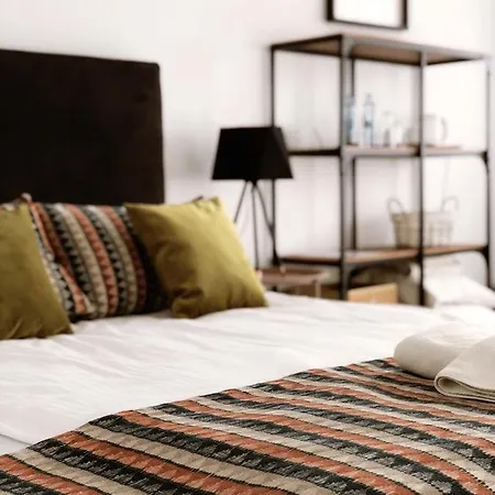 Lazienki Chodzieskie 2*